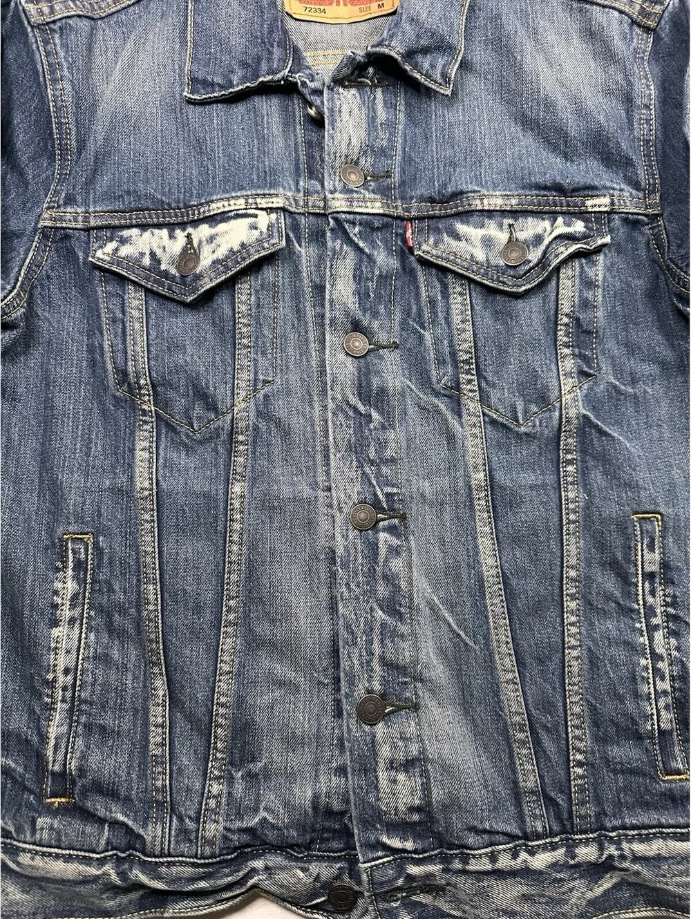 Levi’s Denim Distressed, Women’s Trucker Jacket Size Medium